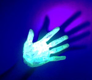 glow-hand2